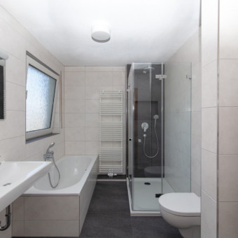 vH – vernetzte Handwerker | Tamm | Bad 7.3 qm | Renovierung | Innenausbau